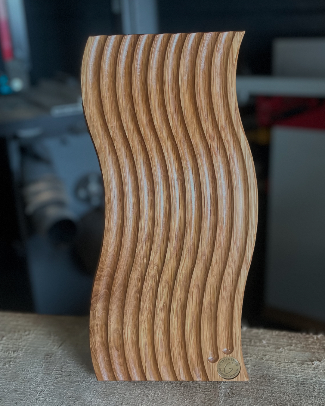 Rifflað bylgjulaga eikarbretti